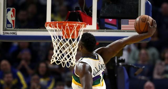  锡安暴力扣篮点燃全场，鹈鹕终结勇士不败金身